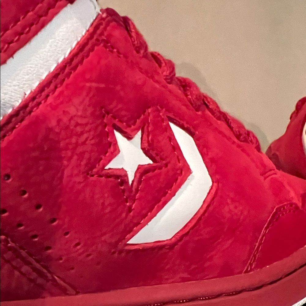 Converse Fastbreak Mid Red White Sneakers Mens 9.5 NWT Classic Retro Basketball - Picture 3 of 7